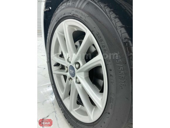SAMET DEMİR OTOMOTİVDEN 2018 MDL HATASIZ BOYASIZ FORD FOCUS