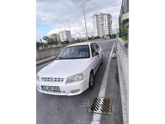 Sahibinden Hyundai Accent 1.5 1.5i GLS 2000 Model