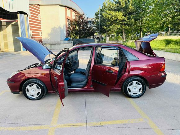 Galeriden Ford Focus 1.6 Comfort 2002 Model Kütahya