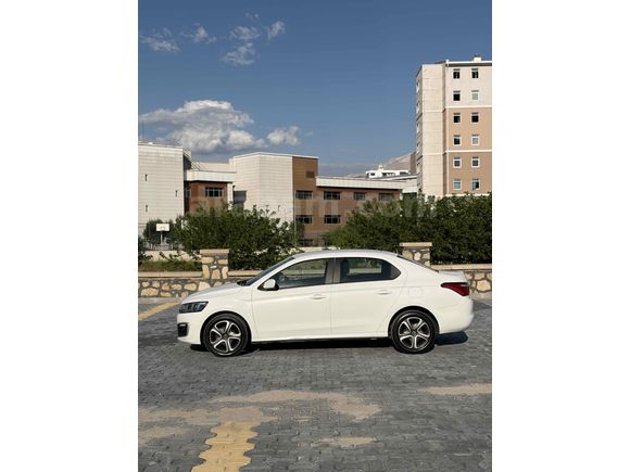 Sahibinden Citroen C-Elysée 1.5 BlueHDI Feel Bold 2022 Model 
