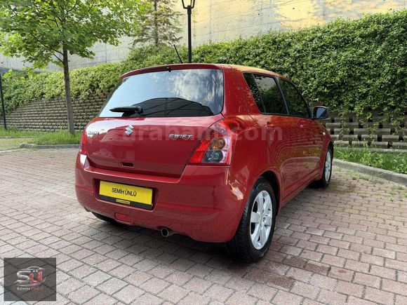 **//S.ÜNLÜ'DEN 2011/DEĞİŞENSZ/SUZUKİ SWİFT/OTOMATİK/100.000KM\\*