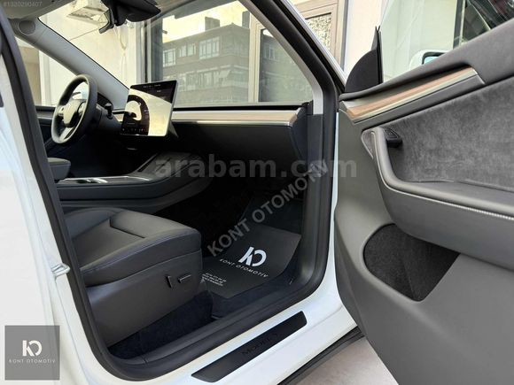 KONT 2025 TESLA MODEL Y STANDART RANGE CAM TVN/OTOPİLOT HATASIZ