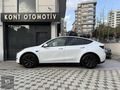 KONT 2025 TESLA MODEL Y STANDART RANGE CAM TVN/OTOPİLOT HATASIZ