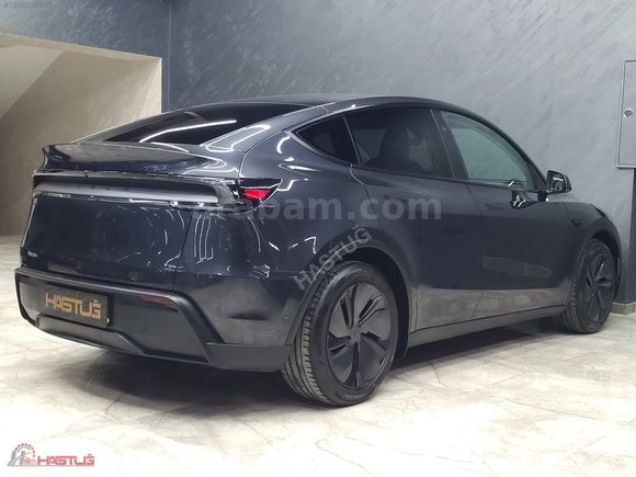BOYASIZ DEĞİŞENSİZ TRAMERSiZ 2025 TESLA MODEL Y PREMiUM JUNiPER