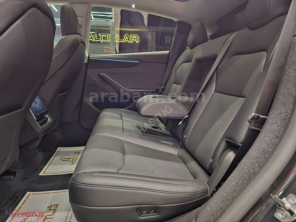 BOYASIZ DEĞİŞENSİZ TRAMERSiZ 2025 TESLA MODEL Y PREMiUM JUNiPER