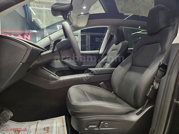 BOYASIZ DEĞİŞENSİZ TRAMERSiZ 2025 TESLA MODEL Y PREMiUM JUNiPER