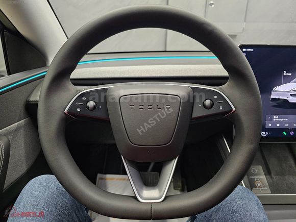 BOYASIZ DEĞİŞENSİZ TRAMERSiZ 2025 TESLA MODEL Y PREMiUM JUNiPER