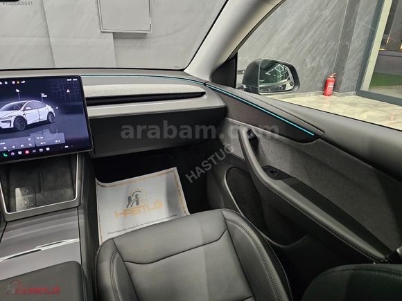 BOYASIZ DEĞİŞENSİZ TRAMERSiZ 2025 TESLA MODEL Y PREMiUM JUNiPER