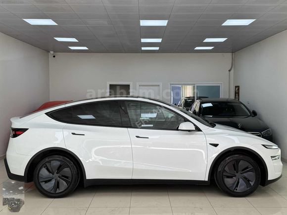 2025 JUNİPER PREMİUM OTONOM EAP CAM TAVAN ARKA EKRAN RWD HATASIZ