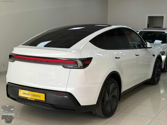 2025 JUNİPER PREMİUM OTONOM EAP CAM TAVAN ARKA EKRAN RWD HATASIZ