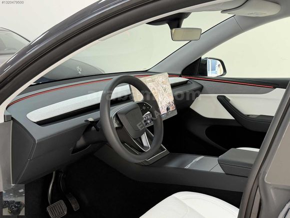 2025 JUNİPER PREMİUM CAM TAVAN ARKA EKRAN RWD HATASIZ İÇİ BEYAZ