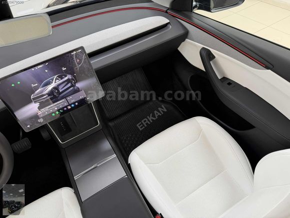 2025 JUNİPER PREMİUM CAM TAVAN ARKA EKRAN RWD HATASIZ İÇİ BEYAZ