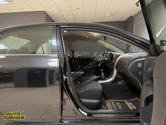 2011 - BOYASIZ - 148.000 KM - EMSALSİZ - 1.33 COROLLA