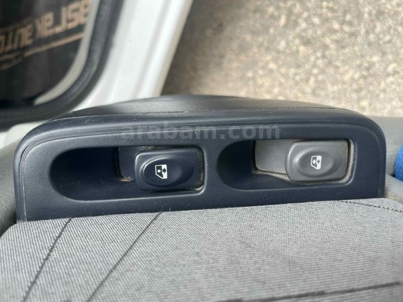 Sahibinden Renault Clio 1.4 Authentique 2003 Model 
