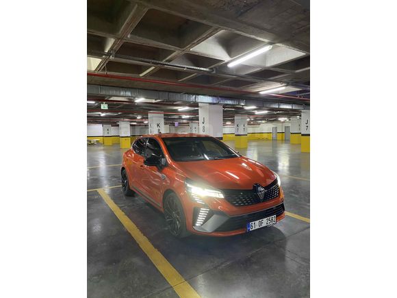 Sahibinden Renault Clio 1.0 TCe Techno Esprit Alpine 2024 Model 