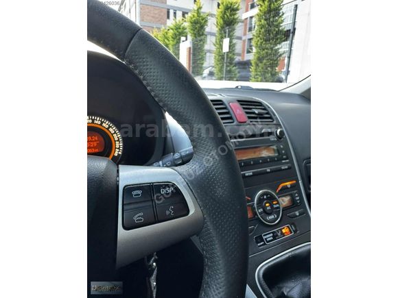 2011 1.4D AURİS/ COMFORT EKSTRA FULL BAKIMLI 1,5 PARÇA BOYA