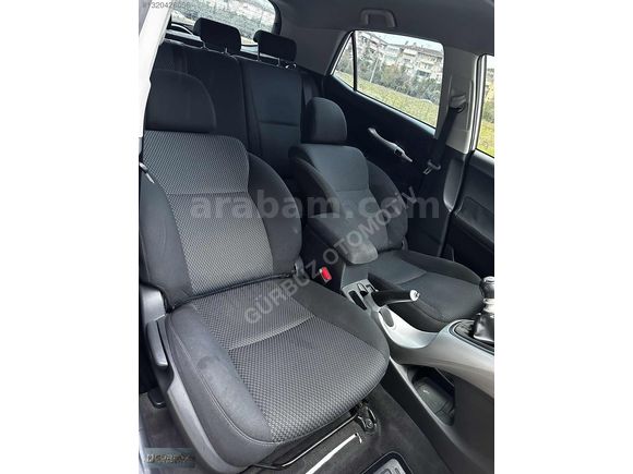 2011 1.4D AURİS/ COMFORT EKSTRA FULL BAKIMLI 1,5 PARÇA BOYA