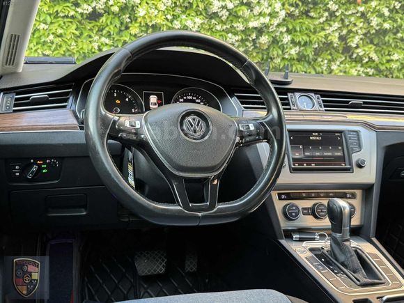 VW PASSAT 1.6 TDI BLUEMOTION COMFORTLINE