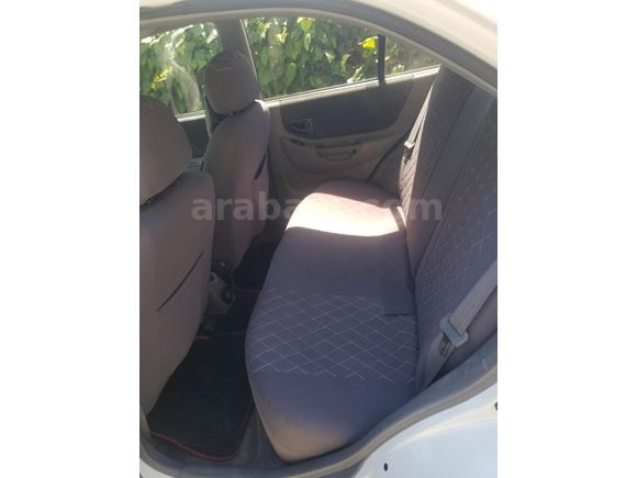 sahibinde 2002 model hyundai lx