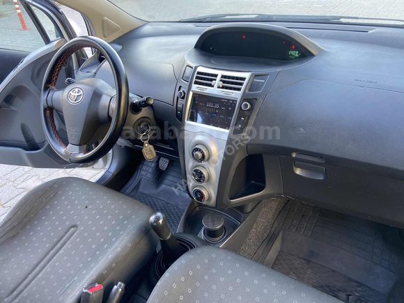 Benzinli Yaris manuel Takas olur