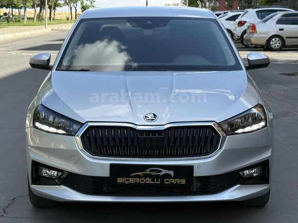TR EN UYGUNU 22 BİNDE SKODA FABİA 1.0 TSİ PREMİUM