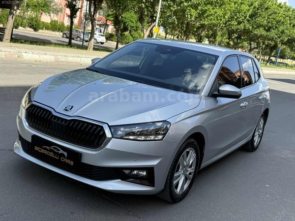 TR EN UYGUNU 22 BİNDE SKODA FABİA 1.0 TSİ PREMİUM