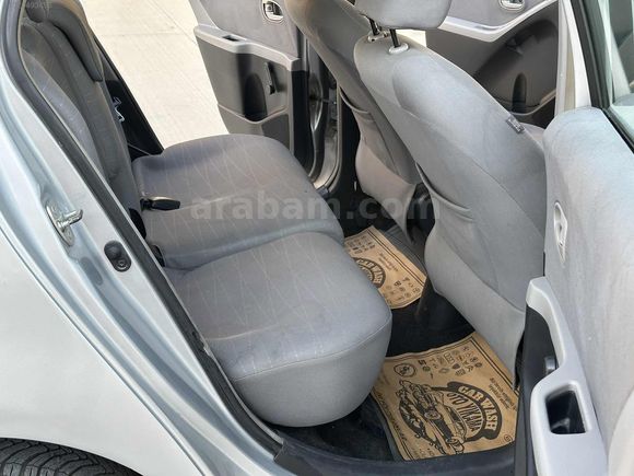 2008 MODEL YARİS 1.3 SOL PAKET "180" BİNDE CAM GİBİ