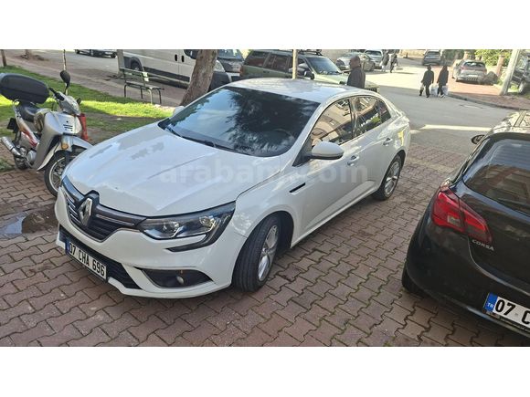Galeriden Renault Megane 1.5 dCi Touch 2019 Model Antalya