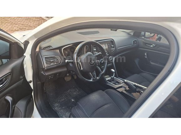 Galeriden Renault Megane 1.5 dCi Touch 2019 Model Antalya