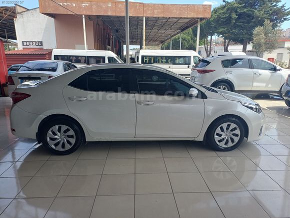 GÜLDALI'DA 2014MODEL 128000KM'DE BOYASIZ DİZEL OTOMATİK COROLLA