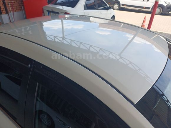 GÜLDALI'DA 2014MODEL 128000KM'DE BOYASIZ DİZEL OTOMATİK COROLLA