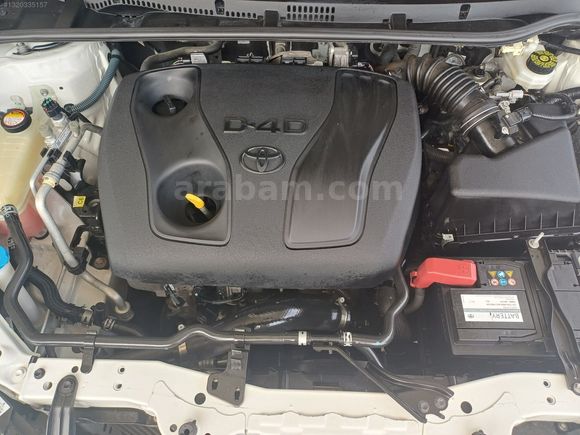 GÜLDALI'DA 2014MODEL 128000KM'DE BOYASIZ DİZEL OTOMATİK COROLLA