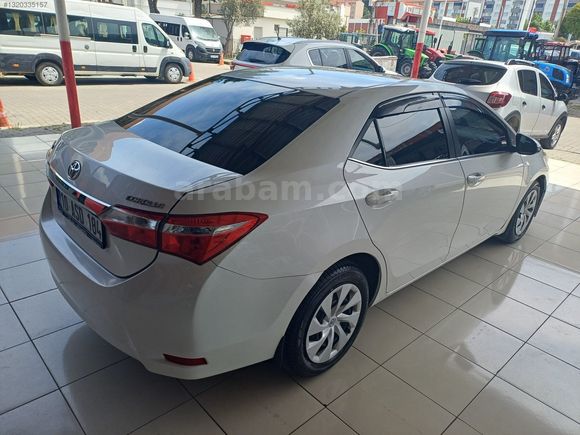 GÜLDALI'DA 2014MODEL 128000KM'DE BOYASIZ DİZEL OTOMATİK COROLLA