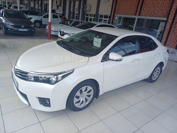 GÜLDALI'DA 2014MODEL 128000KM'DE BOYASIZ DİZEL OTOMATİK COROLLA