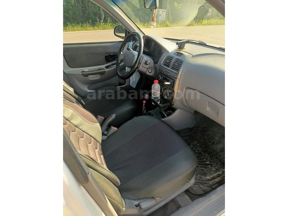 Sahibinden Hyundai Accent 1.3 LX 2002 Model