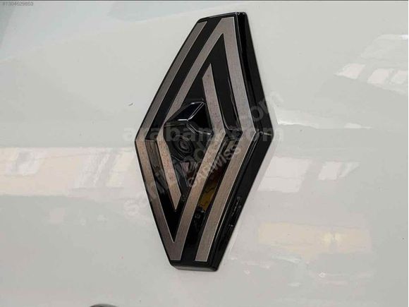 Sahibinden Renault Clio 1.0 TCe Evolution 2025 Model 