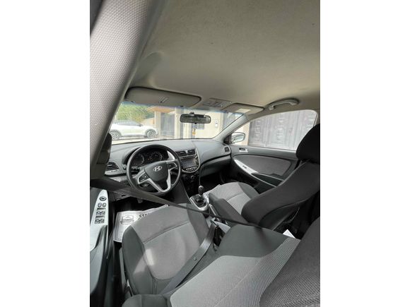 Sahibinden Hyundai Accent Blue 1.4 CVVT Mode Plus 2013 Model 