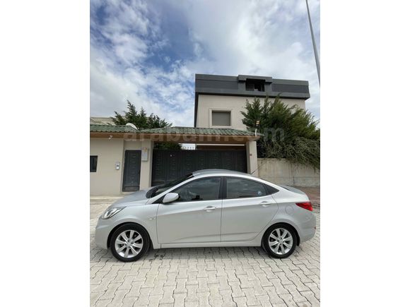 Sahibinden Hyundai Accent Blue 1.4 CVVT Mode Plus 2013 Model 