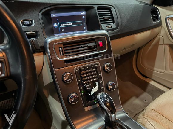 - VALDEN - VOLVO S60 1.6D ADVANCE TRAMERSİZ DEĞİŞENSİZ DİZEL