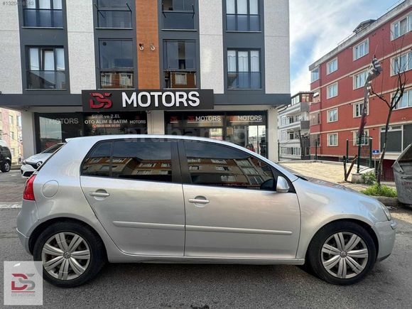 DS MOTORS PENDİK'TEN 2009 MODEL OTOMATİK VİTES WOLKSWAGEN GOLF