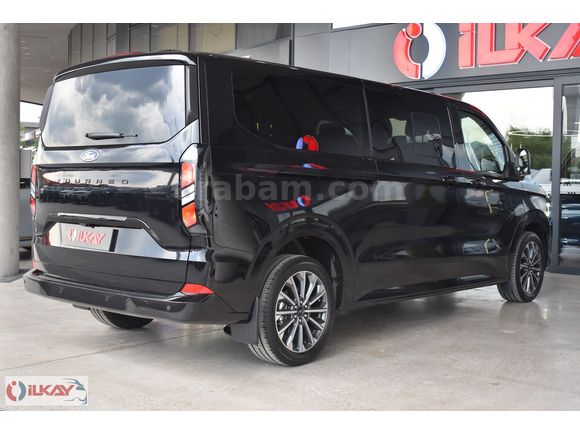 İLKAY'DAN 2025 FORD TOURNEO CUSTOM TİTANYUM PLUS HATASIZ