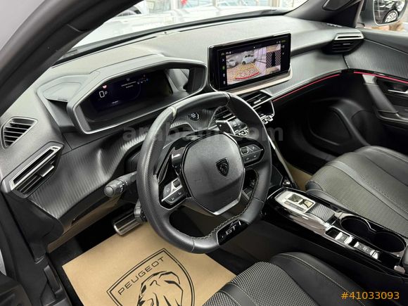 MAKER OTO'DAN 2025 MODEL PEUGEOT 2008 1.2 PURETECH GT EAT8