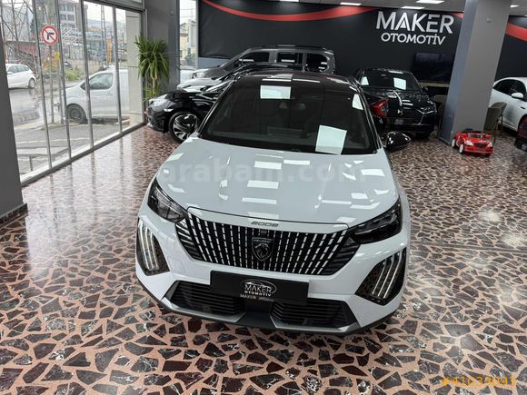 MAKER OTO'DAN 2025 MODEL PEUGEOT 2008 1.2 PURETECH GT EAT8