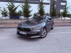 2025 SKODA SUPERB Premium BOYASIZ TRAMERSİZ K. KARTI GEÇERLİ