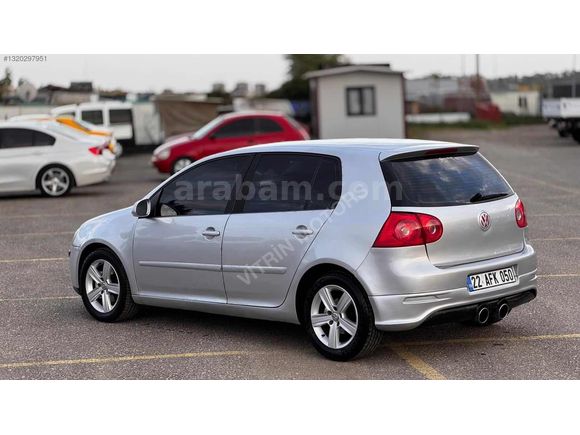VİTRİN'DEN 2004 MODEL 1.6 BENZİNLİ GOLF