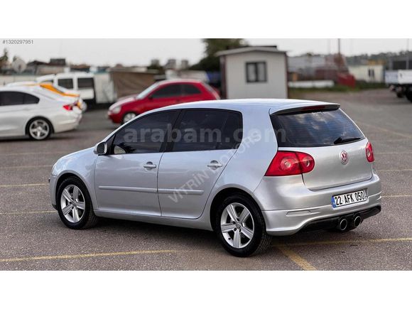 VİTRİN'DEN 2004 MODEL 1.6 BENZİNLİ GOLF