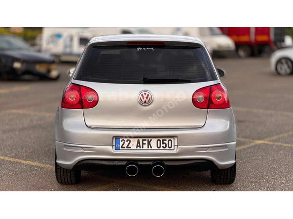 VİTRİN'DEN 2004 MODEL 1.6 BENZİNLİ GOLF