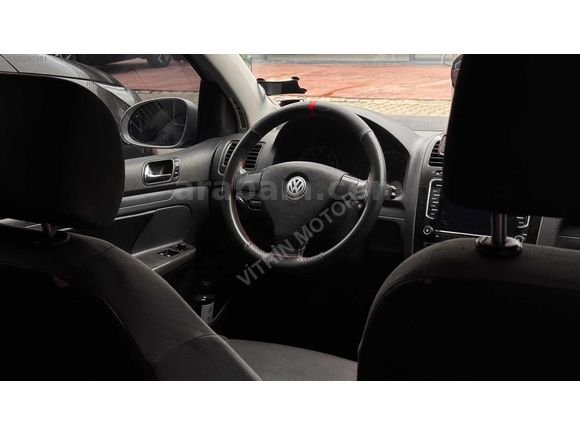 VİTRİN'DEN 2004 MODEL 1.6 BENZİNLİ GOLF