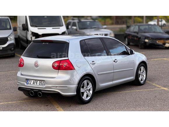 VİTRİN'DEN 2004 MODEL 1.6 BENZİNLİ GOLF