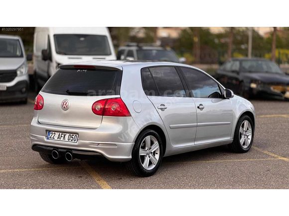 VİTRİN'DEN 2004 MODEL 1.6 BENZİNLİ GOLF